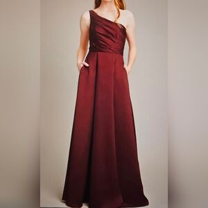 David's Bridal Bridesmaids Dress / Size 16- One shoulder - Rouched top - Chiffon